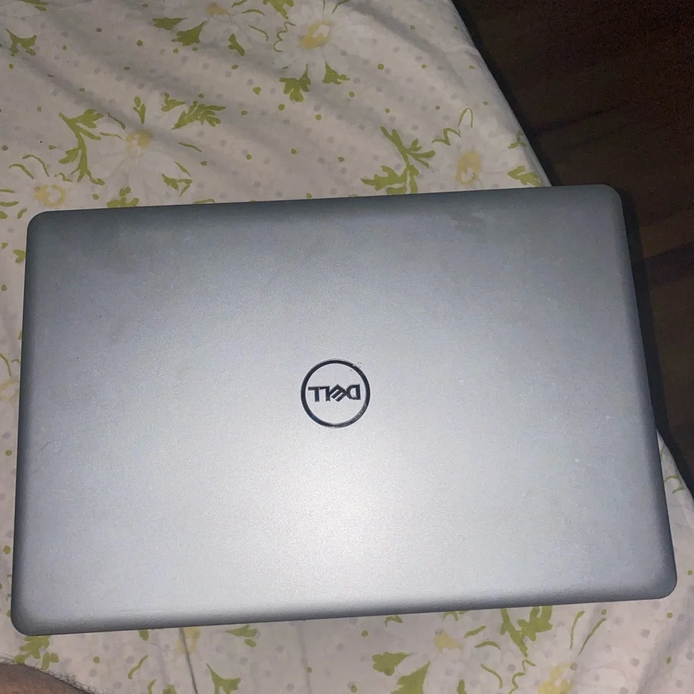 Dell Inspiron 5584